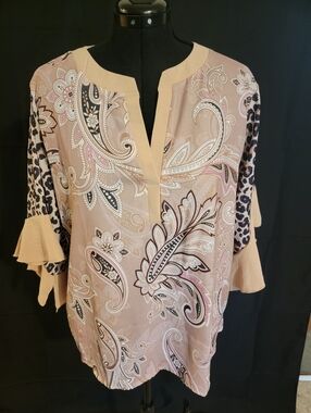 Paisley Print V-Neck Women's Top in Beige